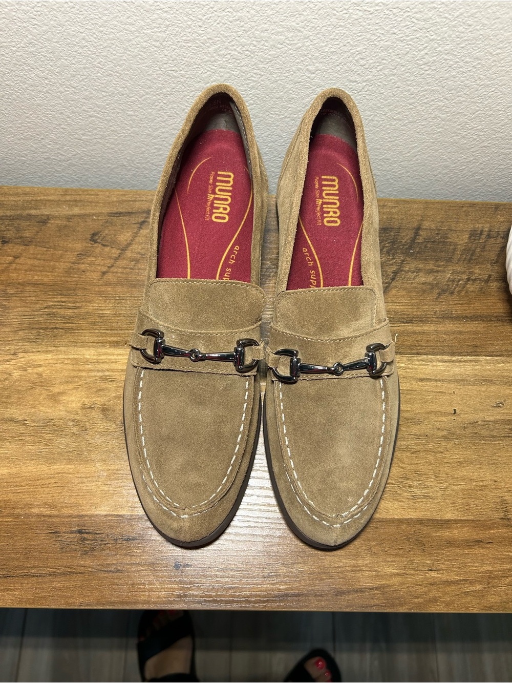 Munro women’s Tan Suede Bit Loafers
